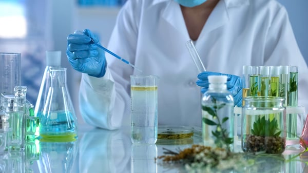Fabrication en série vs flux continu : Comprendre les différences